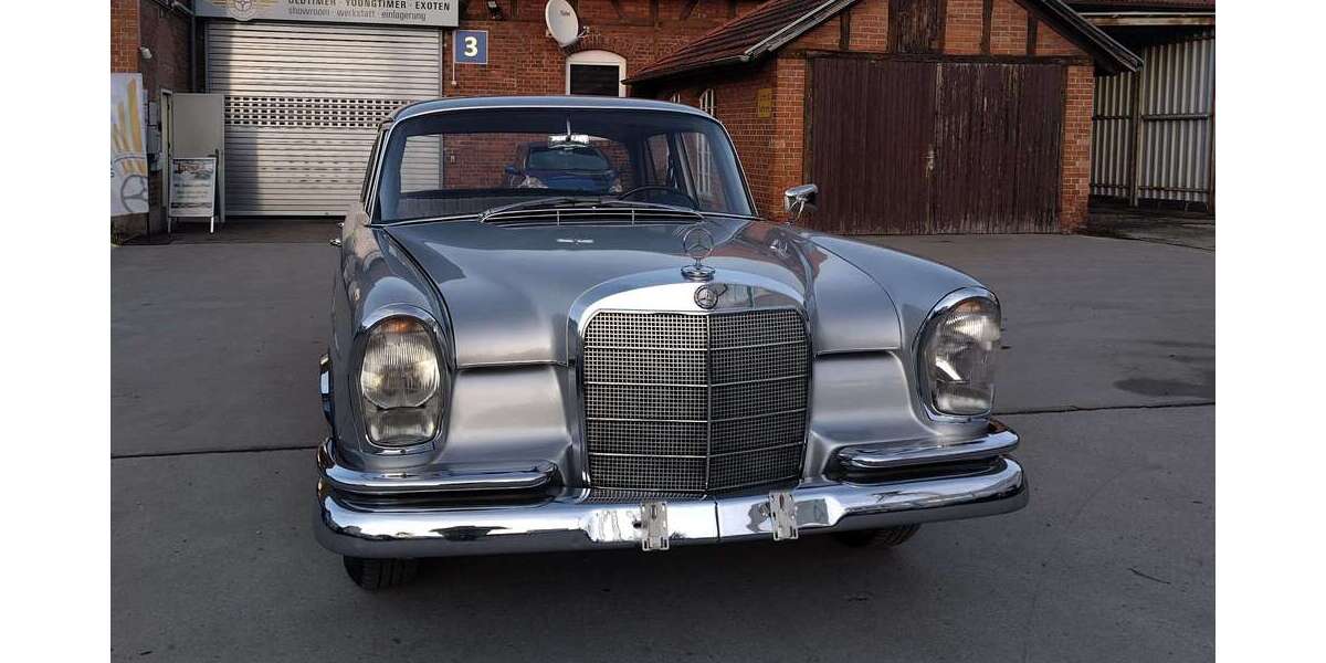 Mercedes-Benz 220 103.960 km 18.000 &euro; Metzingen 72555