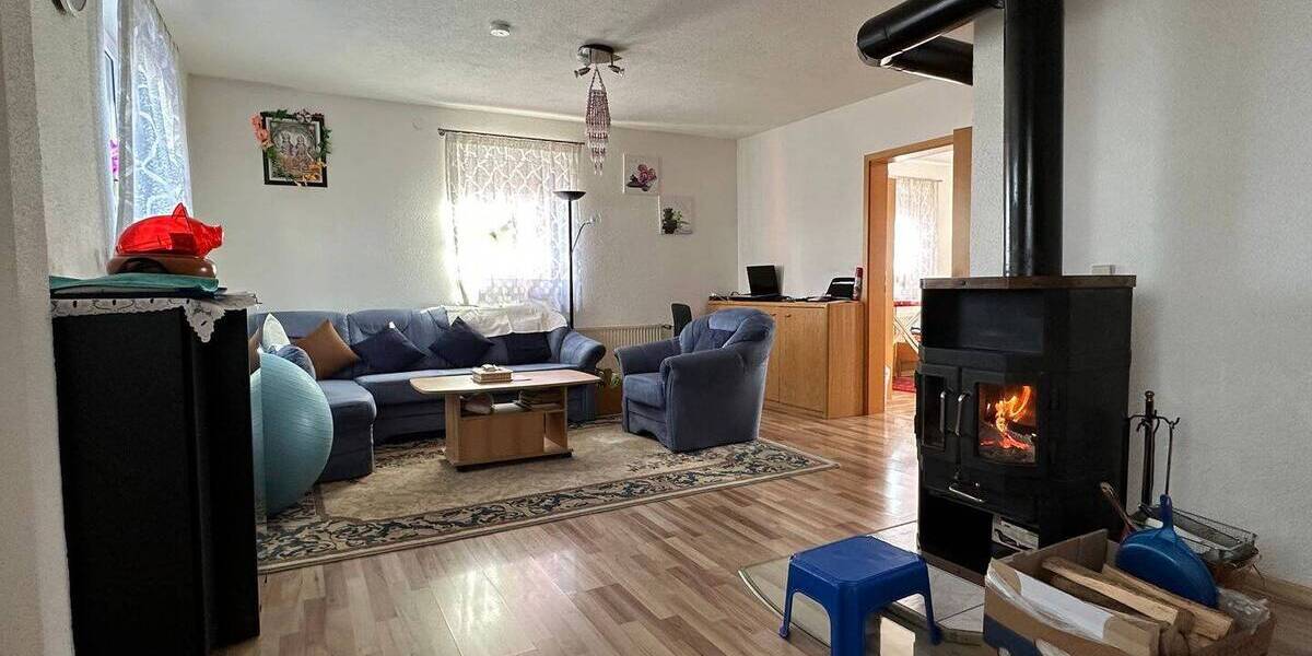 Mehrfamilienhaus, Wohnhaus Jettingen Oberjettingen - 9 Zimmer, 125 m&sup2;, 395.000&euro; | Angebot:25685578