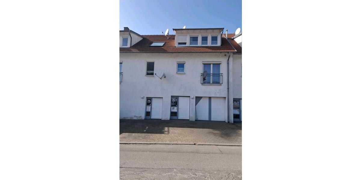 Reihenhaus Burladingen - 5 Zimmer, 140 m&sup2;, 1.000&euro; | Angebot:25403159