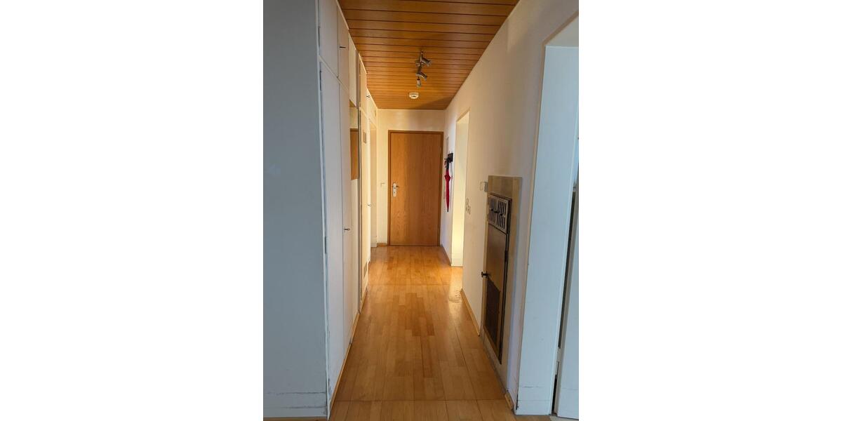 Etagenwohnung Bad Urach - 3 Zimmer, 64 m&sup2;, 179.000&euro; | Angebot:25343980