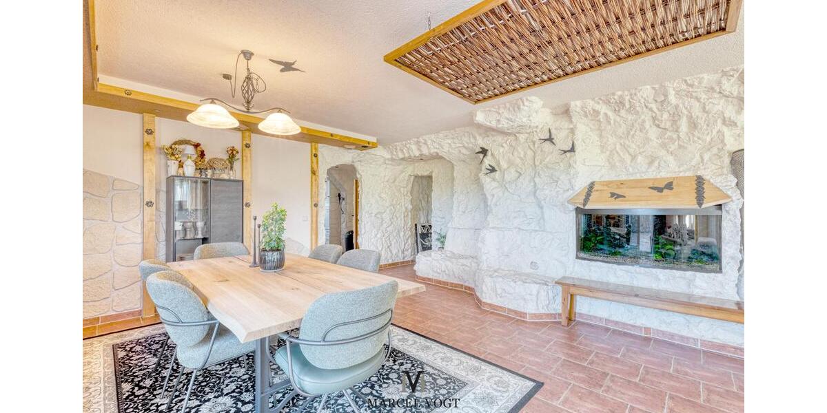 Einfamilienhaus Hülben - 8.5 Zimmer, 337 m&sup2;, 4.620&euro; | Angebot:23816966