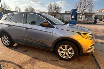Opel Grandland (X) 81.000 km 18.500 &euro; Stuttgart 70372