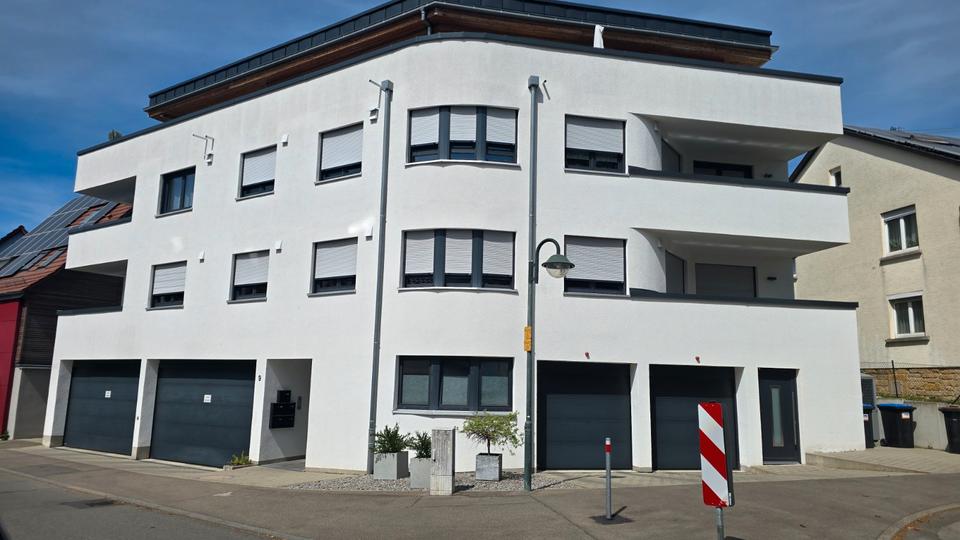Hochparterre Dettingen an der Erms - 4.5 Zimmer, 110 m&sup2;, 550.000&euro; | Angebot:26941689