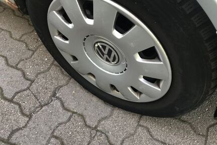 VW Golf 180.000 km 3.150 &euro; Stuttgart 70619