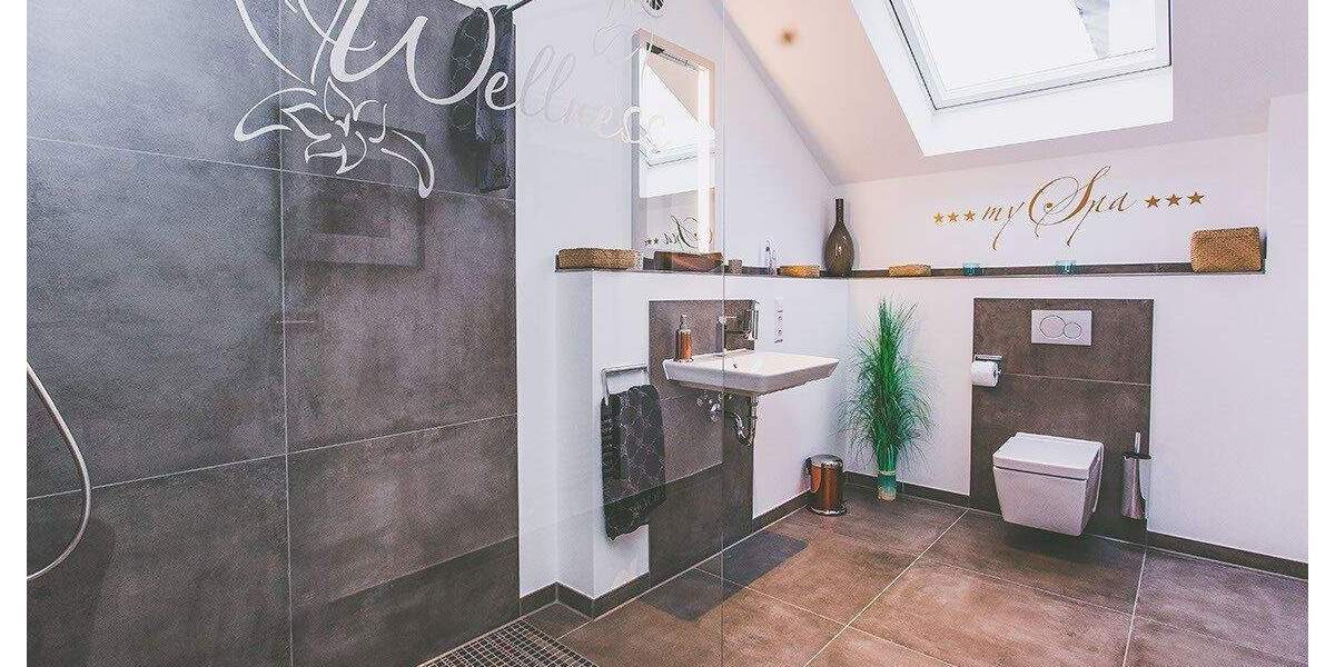 Einfamilienhaus Rottenburg am Neckar Rottenburg - 8 Zimmer, 241 m&sup2;, 641.989&euro; | Angebot:25733669