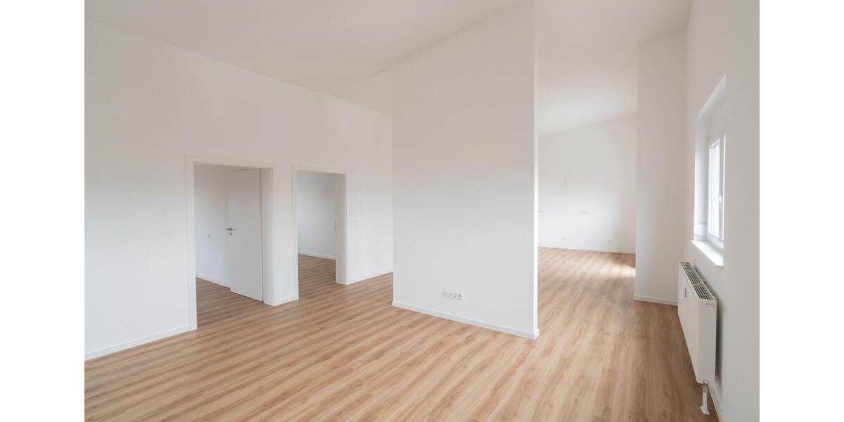 Dachgeschoßwohnung Hechingen - 3 Zimmer, 93 m&sup2;, 1.280&euro; | Angebot:26223620