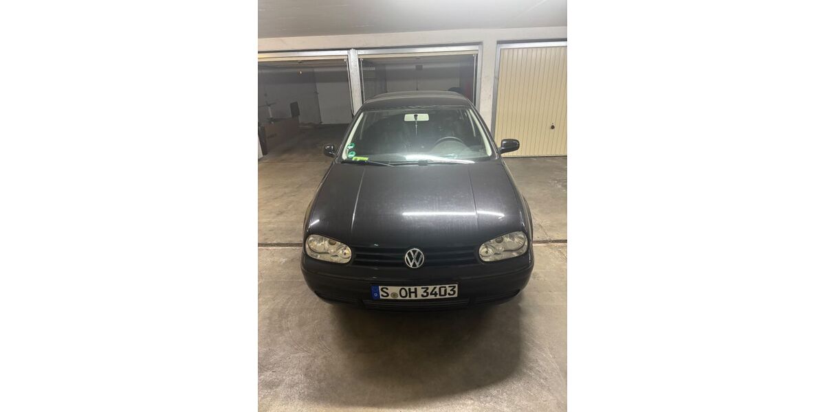 VW Golf 110.330 km 3.800 &euro; Bad Cannstatt 70372