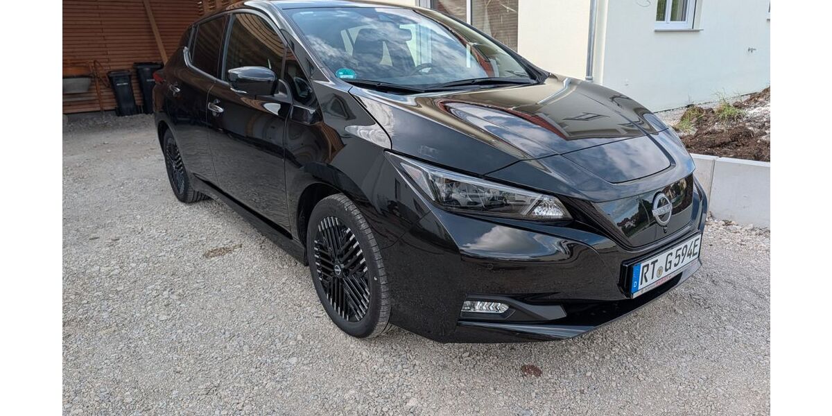 Nissan Leaf 25.300 km 16.599 &euro; Sonnenbühl 72820