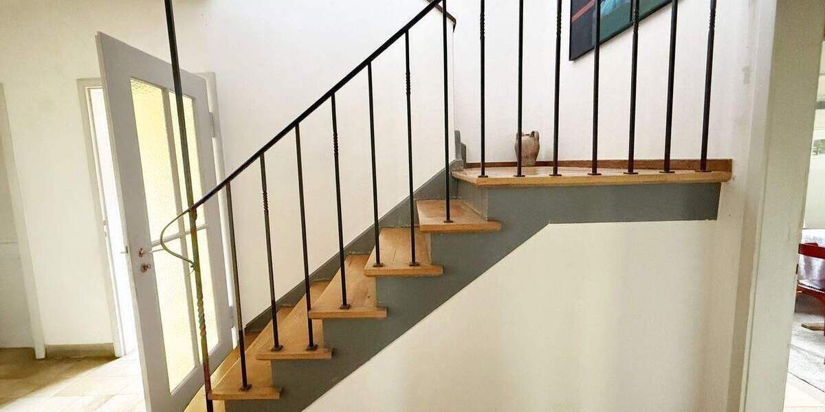 Mehrfamilienhaus, Wohnhaus Stuttgart Degerloch - 7 Zimmer, 240 m&sup2;, 1.590.000&euro; | Angebot:25704692