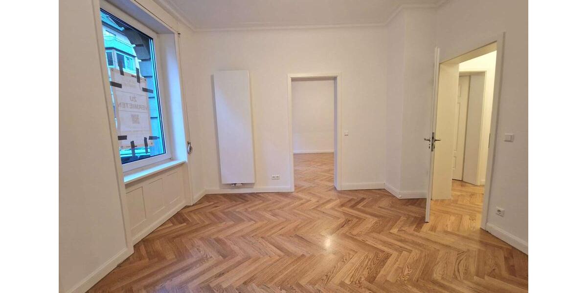 Erdgeschoßwohnung Stuttgart Stuttgart-West - 4 Zimmer, 105 m&sup2;, 2.215&euro; | Angebot:25081870