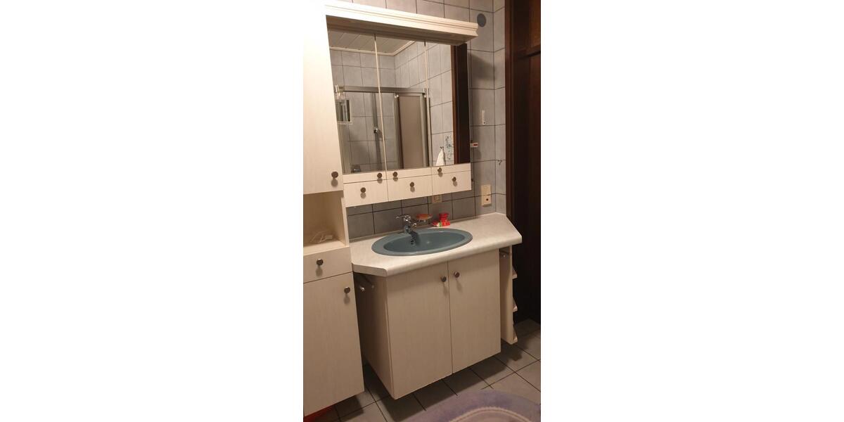 Etagenwohnung Filderstadt - 3 Zimmer, 87 m&sup2;, 1.000&euro; | Angebot:25965674