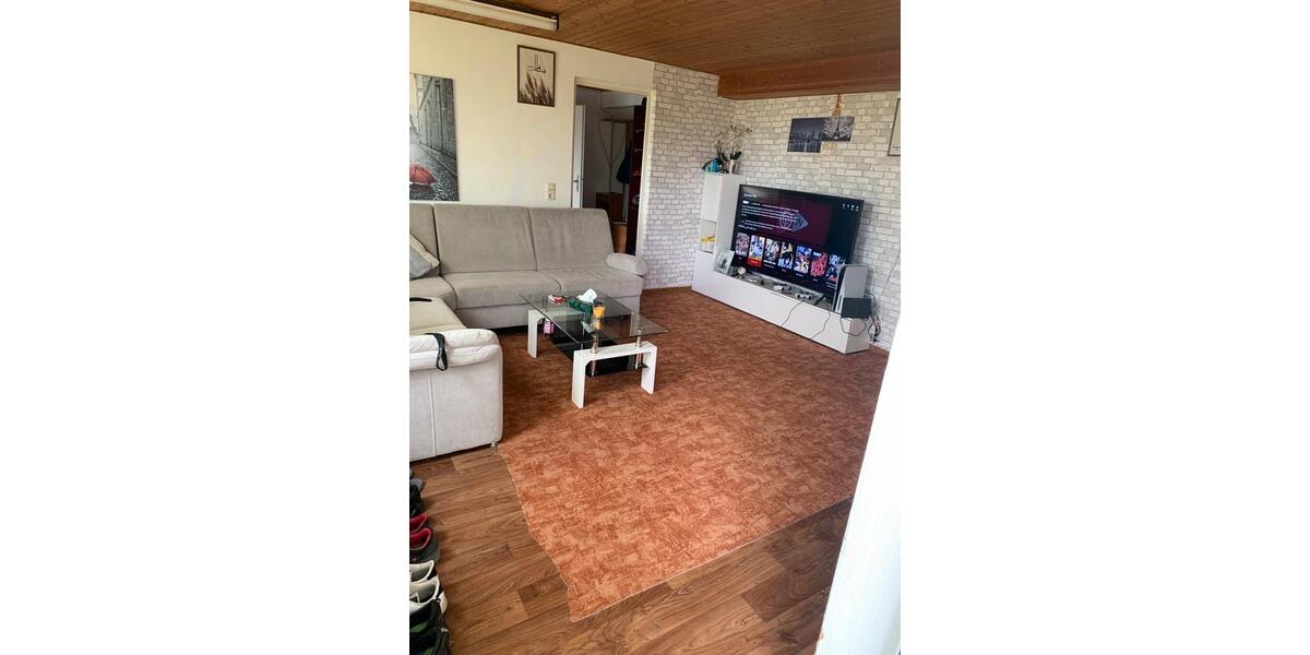 Erdgeschoßwohnung Neuffen - 2.5 Zimmer, 65 m&sup2;, 650&euro; | Angebot:25932439