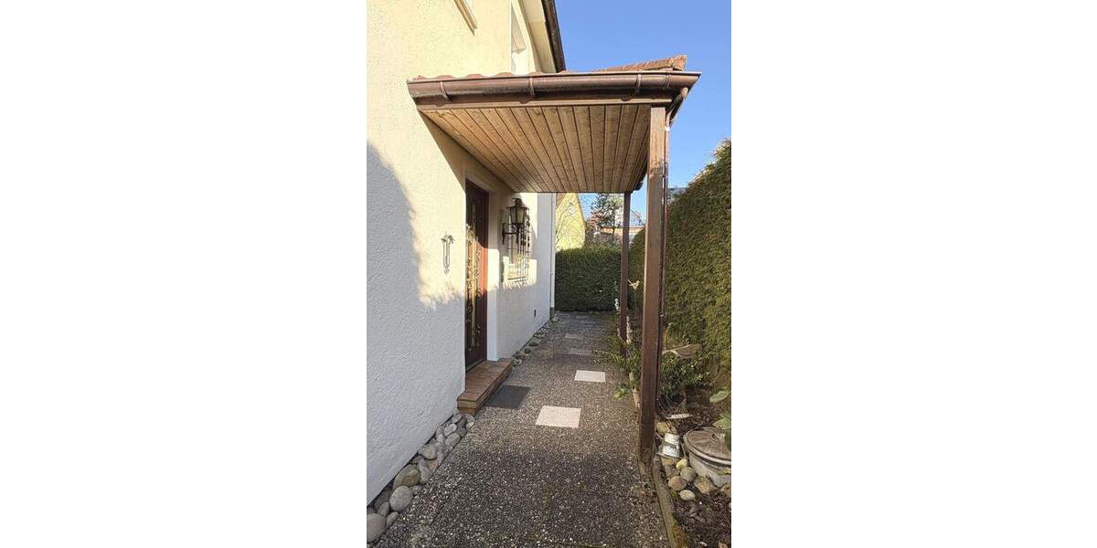 Mehrfamilienhaus, Wohnhaus Stuttgart Kaltental - 8 Zimmer, 200 m&sup2;, 798.000&euro; | Angebot:25662283