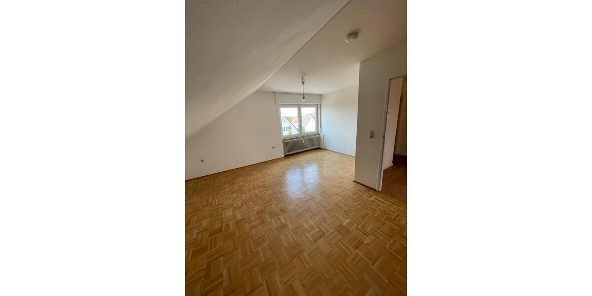 Dachgeschoßwohnung Bondorf - 3 Zimmer, 75 m&sup2;, 1.300&euro; | Angebot:25977732