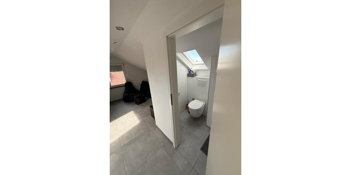Reihenhaus Reutlingen Sondelfingen - 5.5 Zimmer, 145 m&sup2;, 529.000&euro; | Angebot:26143388