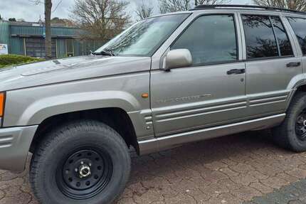 Jeep Grand Cherokee 124.311 km 9.999 &euro; Stuttgart, Landeshauptstadt 70193