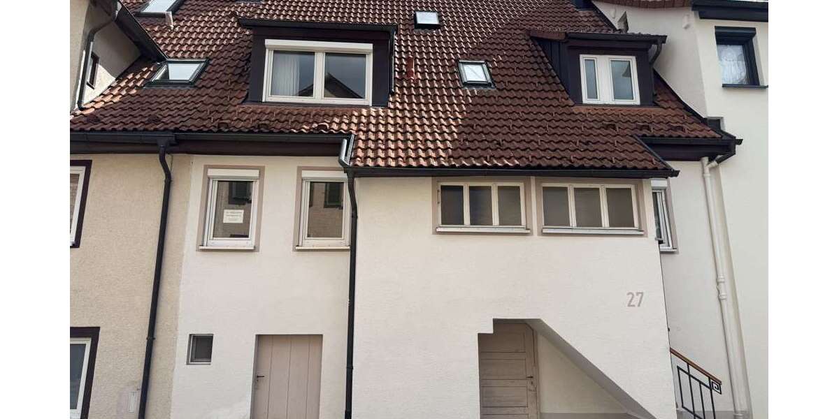 Einfamilienhaus Bad Urach - 6 Zimmer, 125 m&sup2;, 165.000&euro; | Angebot:27322647