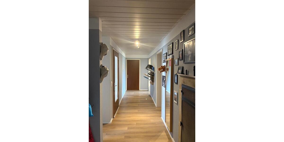 Etagenwohnung Ofterdingen - 4 Zimmer, 95 m&sup2;, 750&euro; | Angebot:25919110