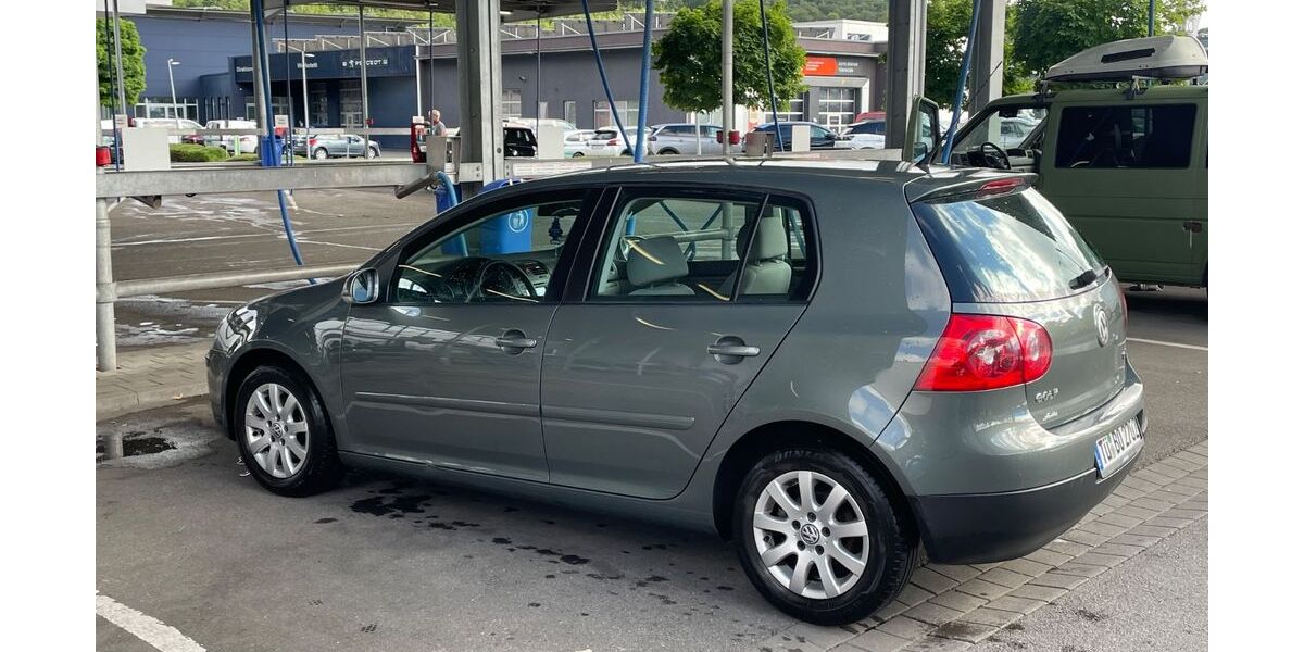 VW Golf 149.000 km 3.500 &euro; Tubingen 72070