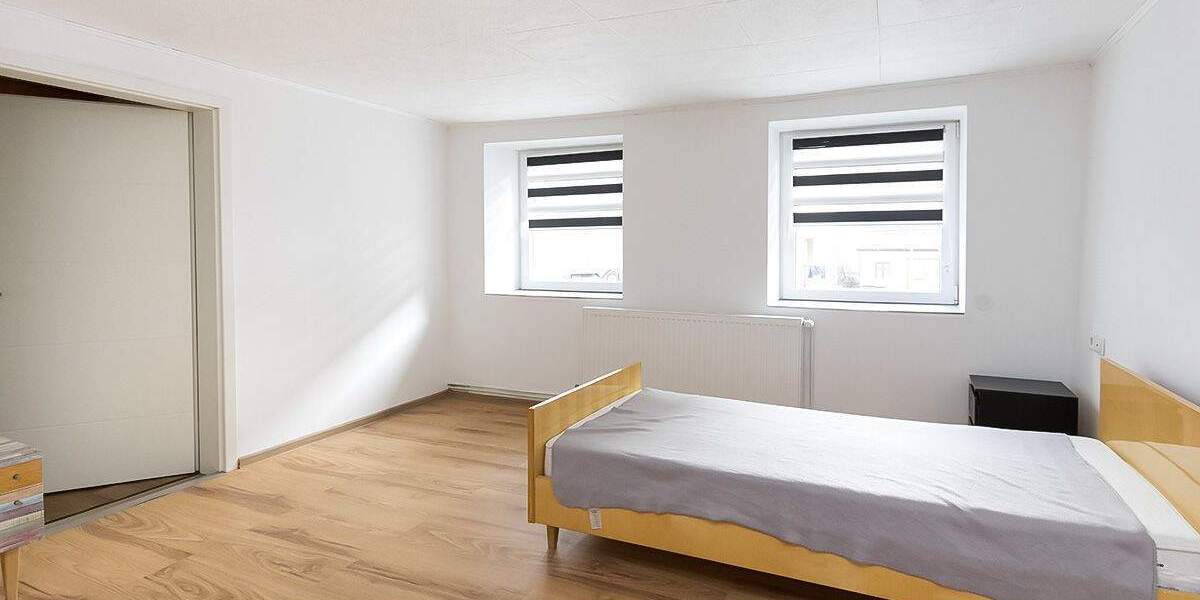 Mehrfamilienhaus, Wohnhaus Burladingen-Stetten unter Holstein Stetten - 6 Zimmer, 165 m&sup2;, 259.000&euro; | Angebot:25681857