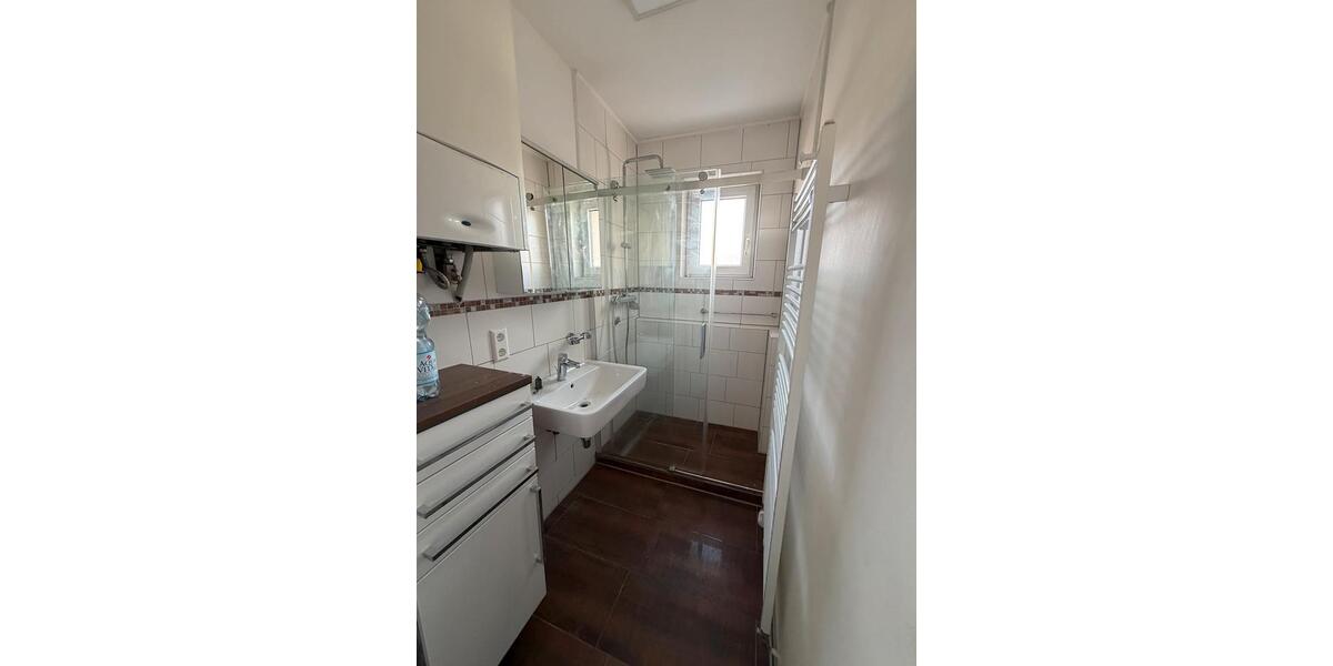 Etagenwohnung Stuttgart Degerloch - 3 Zimmer, 73 m&sup2;, 1.200&euro; | Angebot:25894881