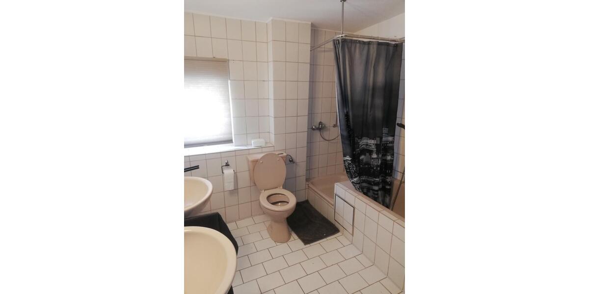 Dachgeschoßwohnung Kusterdingen - 5 Zimmer, 14 m&sup2;, 250&euro; | Angebot:25311185