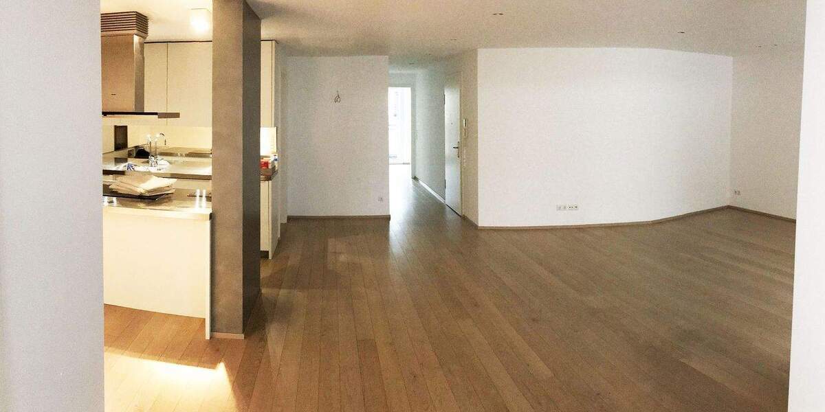 Etagenwohnung Stuttgart Mitte - 4 Zimmer, 130 m&sup2;, 870.000&euro; | Angebot:25916683
