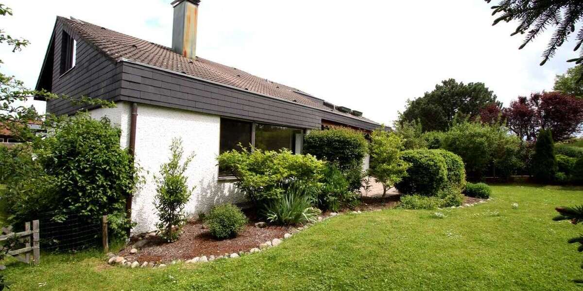 Einfamilienhaus Gärtringen - 7 Zimmer, 180 m&sup2;, 2.150&euro; | Angebot:27157973
