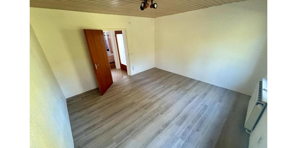 Einfamilienhaus Horb am Neckar - 6 Zimmer, 177 m&sup2;, 349.000&euro; | Angebot:27120374