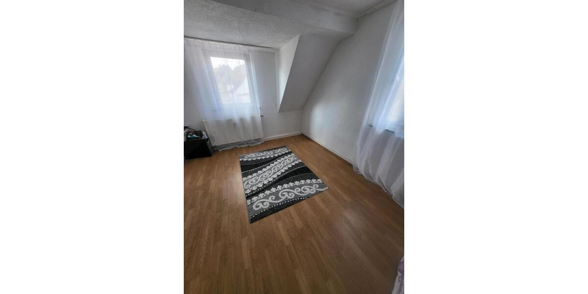 Doppelhaushälfte Engstingen - 4 Zimmer, 125 m&sup2;, 1.200&euro; | Angebot:26019663