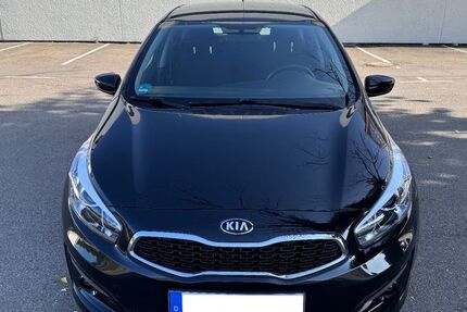 Kia ceed / Ceed 93.584 km 9.542 &euro; Böblingen 71032