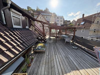 RENDITECHANCE MIT DACHTERRASSE & POTENZIAL - Mehrfamilienhaus, Wohnhaus Wildberg | Angebot:27365703