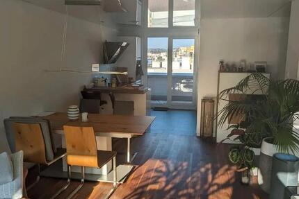 Haus Stuttgart Luginsland - 3 Zimmer, 83 m&sup2;, 1.700&euro; | Angebot:26448438