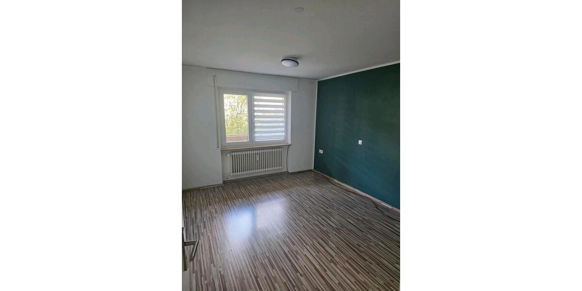 Erdgeschoßwohnung Böblingen - 4.5 Zimmer, 85 m&sup2;, 290.000&euro; | Angebot:27265022