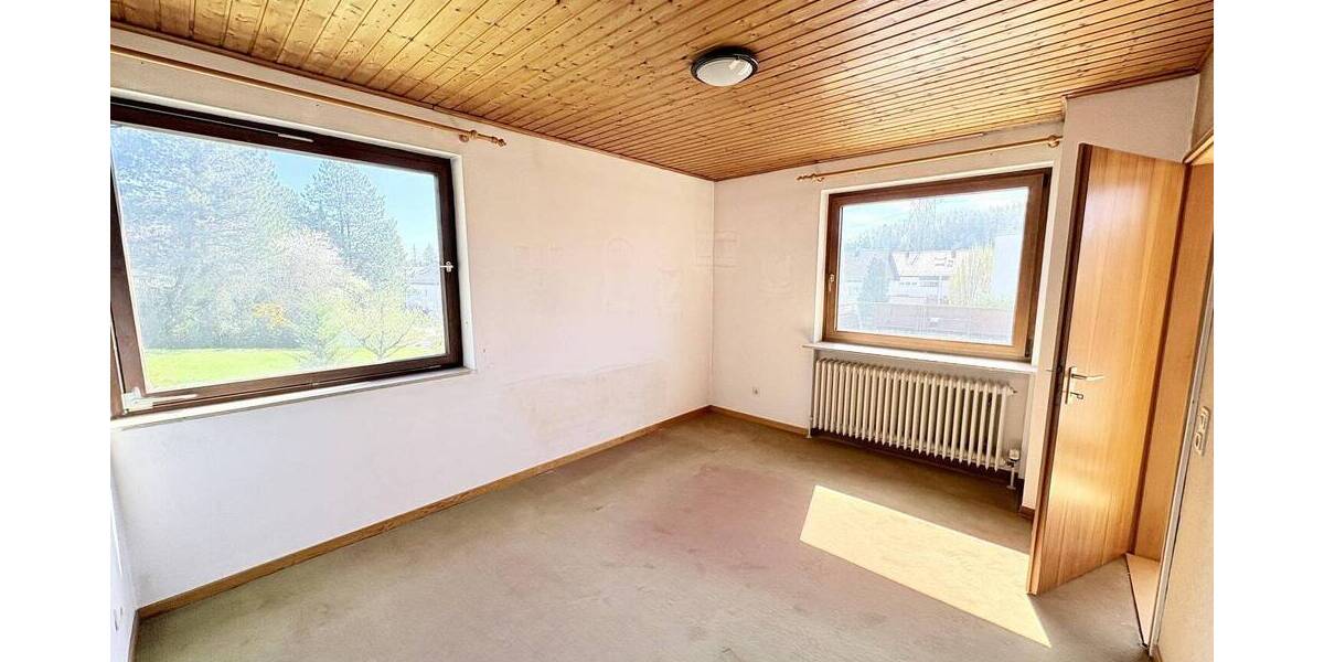 Bungalow Holzgerlingen - 5 Zimmer, 155 m&sup2;, 530.000&euro; | Angebot:26310315