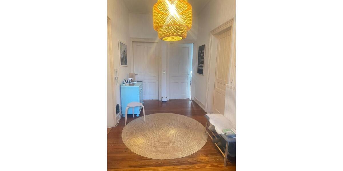 Etagenwohnung Reutlingen - 4.5 Zimmer, 145 m&sup2;, 1.700&euro; | Angebot:25959860