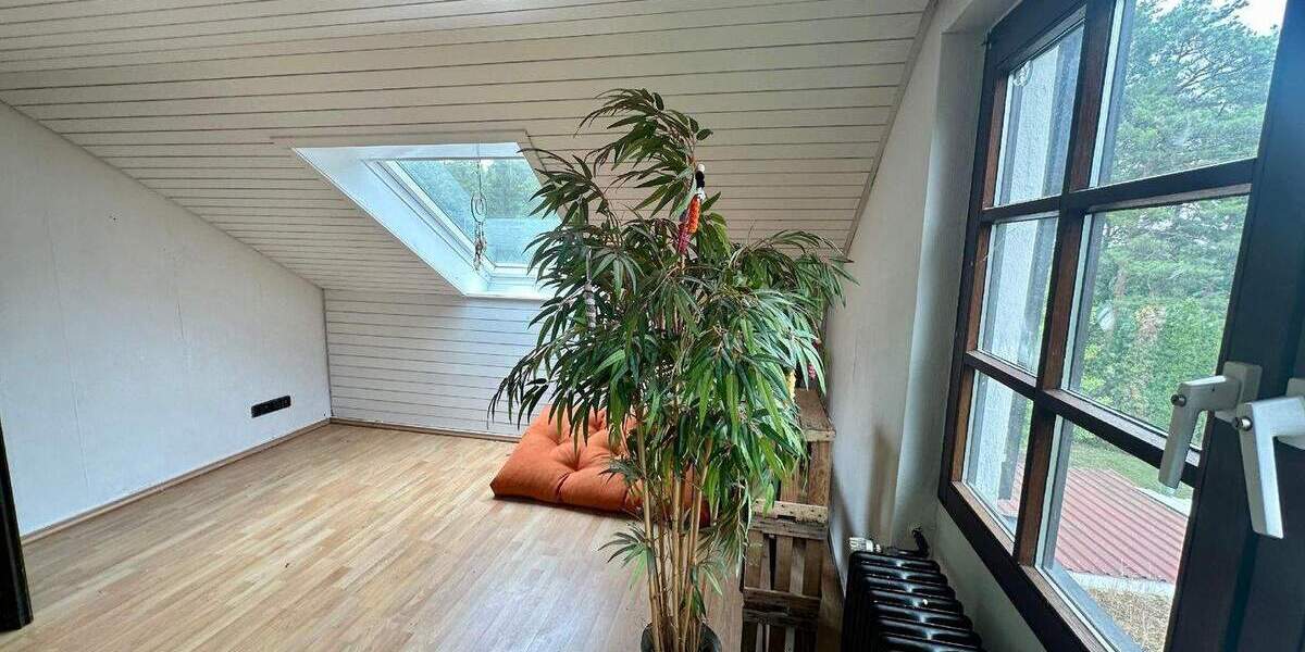 Mehrfamilienhaus, Wohnhaus Ostelsheim - 8 Zimmer, 300 m&sup2;, 1.000.000&euro; | Angebot:25674461