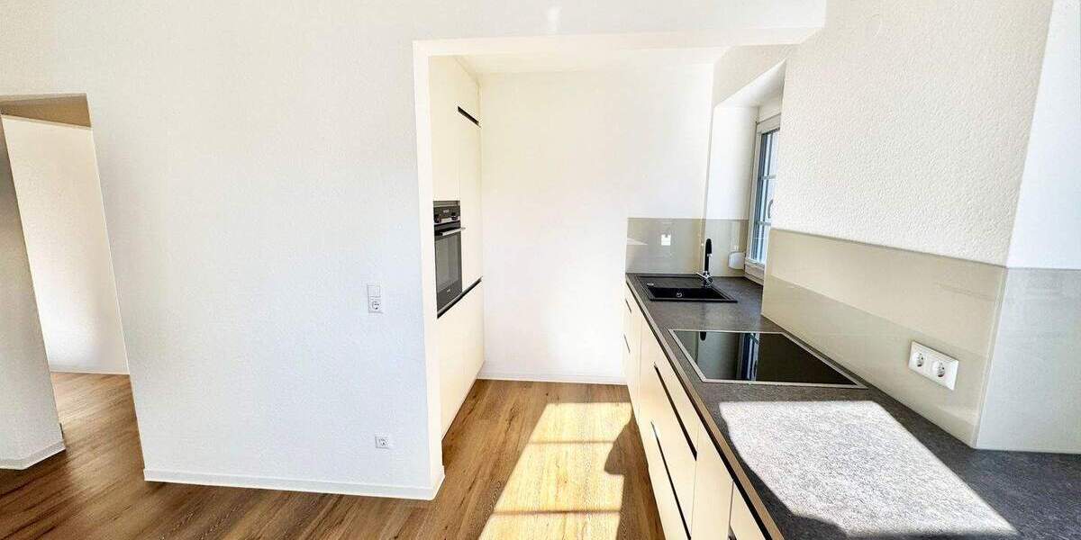 Etagenwohnung Stuttgart Degerloch - 2 Zimmer, 59 m&sup2;, 1.000&euro; | Angebot:25802338