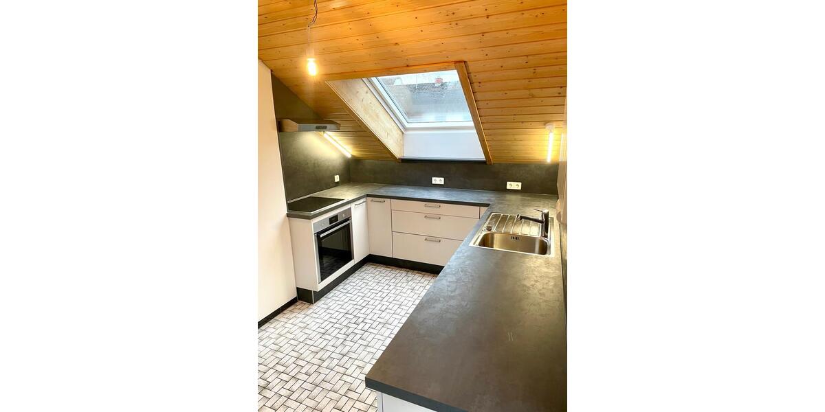 Dachgeschoßwohnung Ammerbuch - 3 Zimmer, 85 m&sup2;, 1.050&euro; | Angebot:25264212