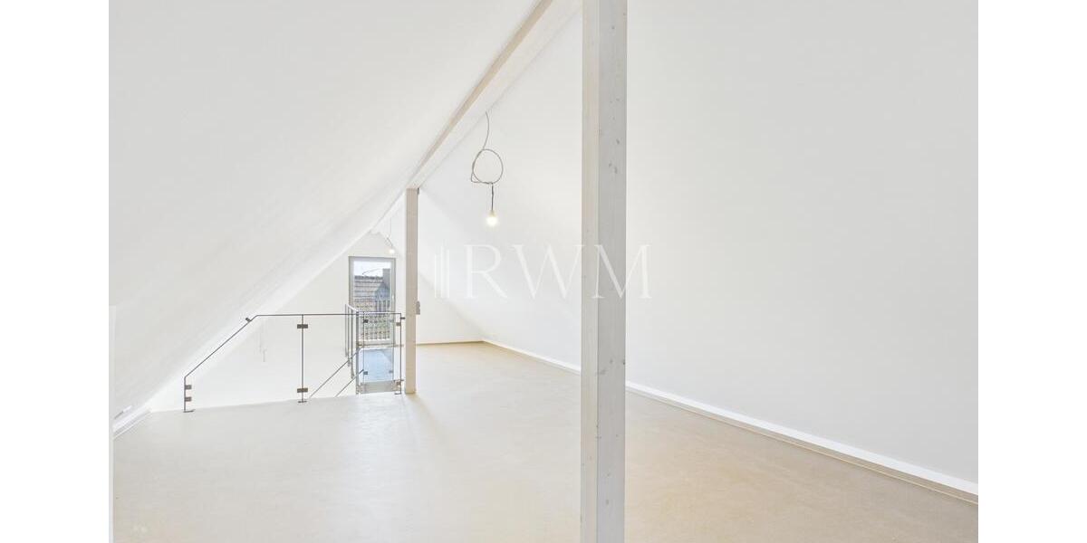 Dachgeschoßwohnung Rottenburg am Neckar - 2.5 Zimmer, 103 m&sup2;, 1.395&euro; | Angebot:26249347