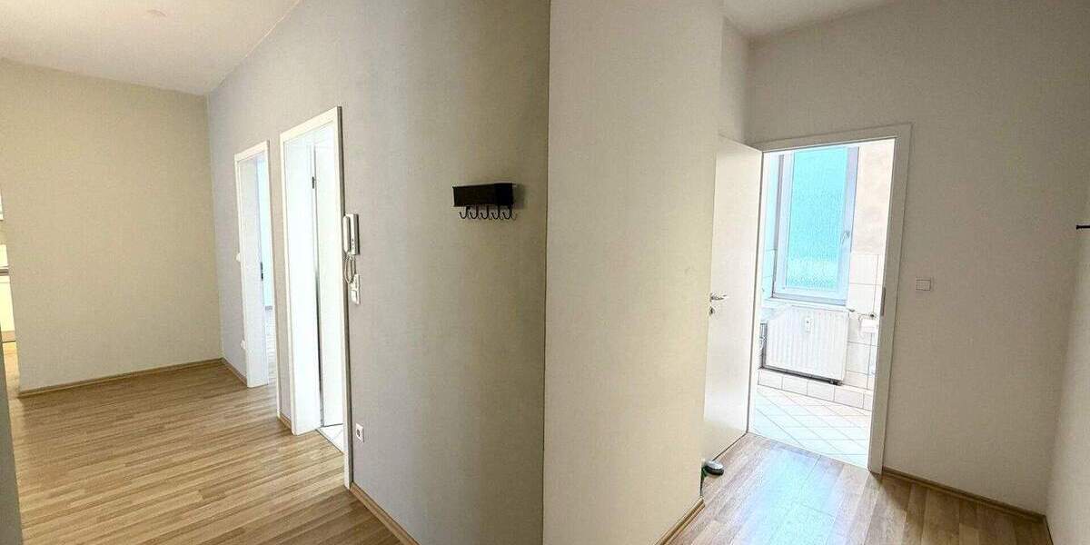 Etagenwohnung Stuttgart / Stuttgart-West West - 3 Zimmer, 105 m&sup2;, 1.745&euro; | Angebot:25746195