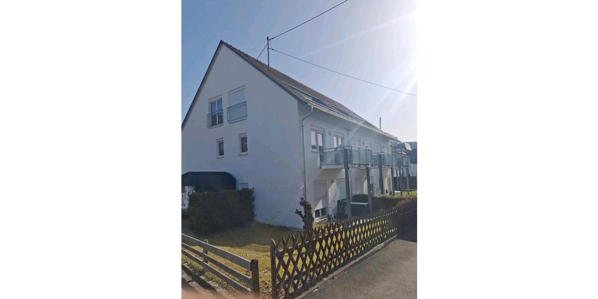 Reihenhaus Burladingen - 5 Zimmer, 140 m&sup2;, 1.000&euro; | Angebot:25413809