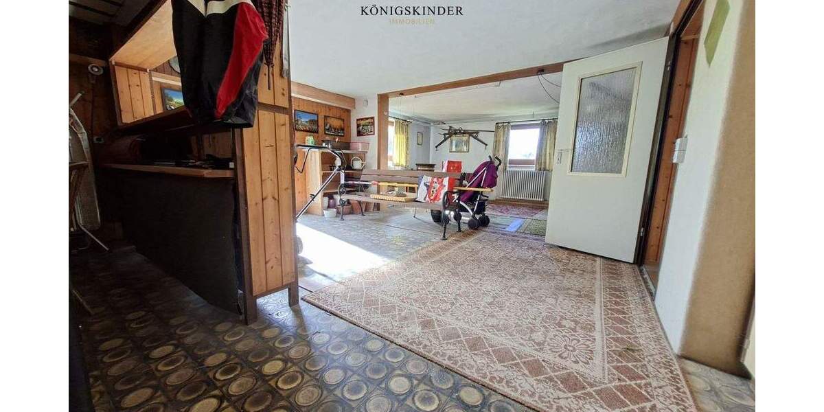 Einfamilienhaus Böblingen Dagersheim - 9 Zimmer, 200 m&sup2;, 730.000&euro; | Angebot:25671732