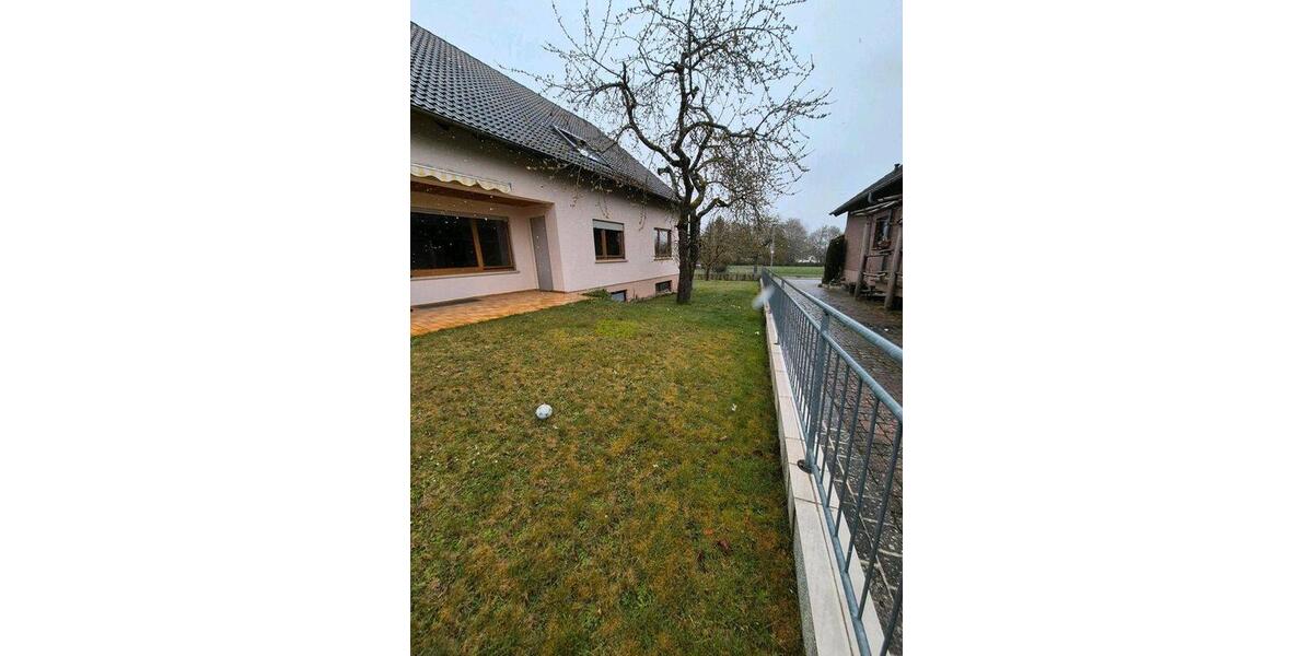 Erdgeschoßwohnung Herrenberg - 5 Zimmer, 117 m&sup2;, 1.400&euro; | Angebot:25941985
