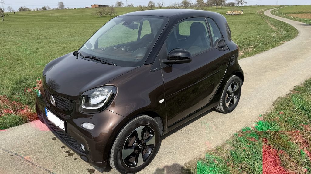 Smart ForTwo 84.000 km 11.850 &euro; Reutlingen 72770