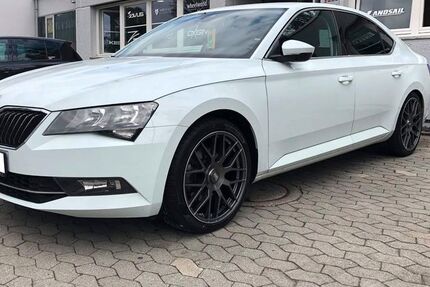 Skoda Superb 140.000 km 12.900 &euro; Böblingen 71034
