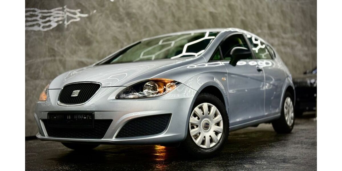 Seat Leon 80.000 km 5.399 &euro; Reutlingen 72762