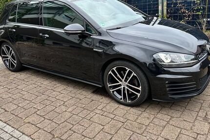 VW Golf 142.400 km 14.000 &euro; Stuttgart 70191