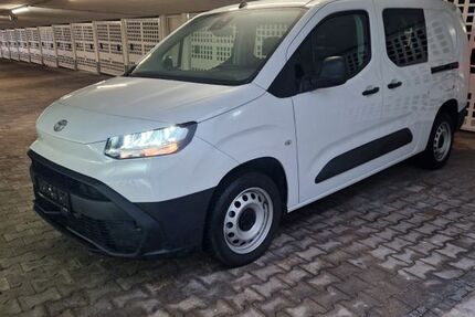 Toyota Proace City 47.000 km 20.950 &euro; Böblingen 71032