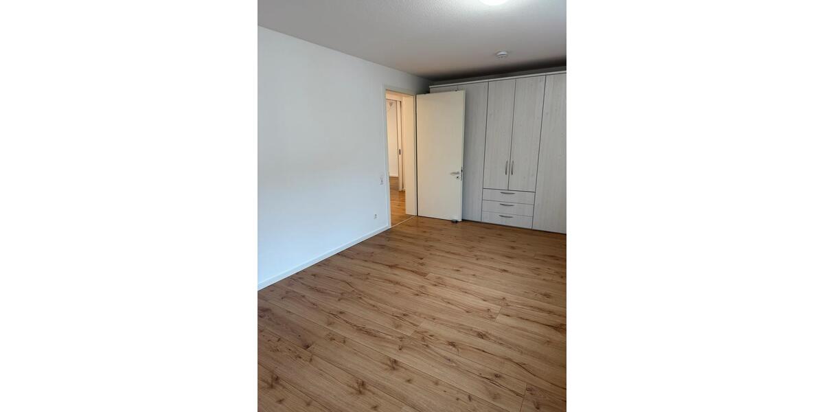 Etagenwohnung Bad Urach - 3 Zimmer, 77 m&sup2;, 295.000&euro; | Angebot:24997185